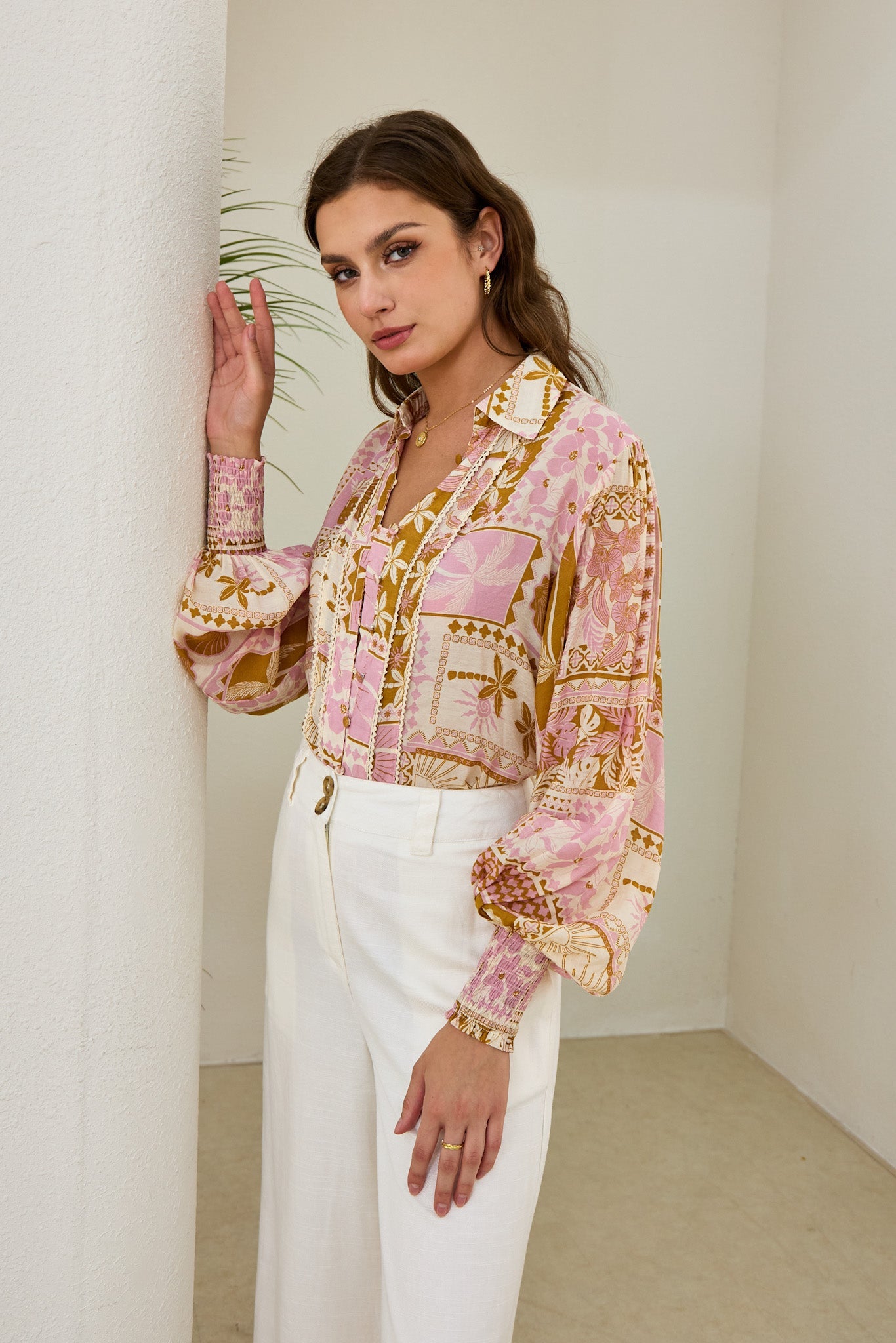 Helia Pink Abstract Shells Balloon Sleeve Blouse Helia Pink Abstract Shells Balloon Sleeve Blouse