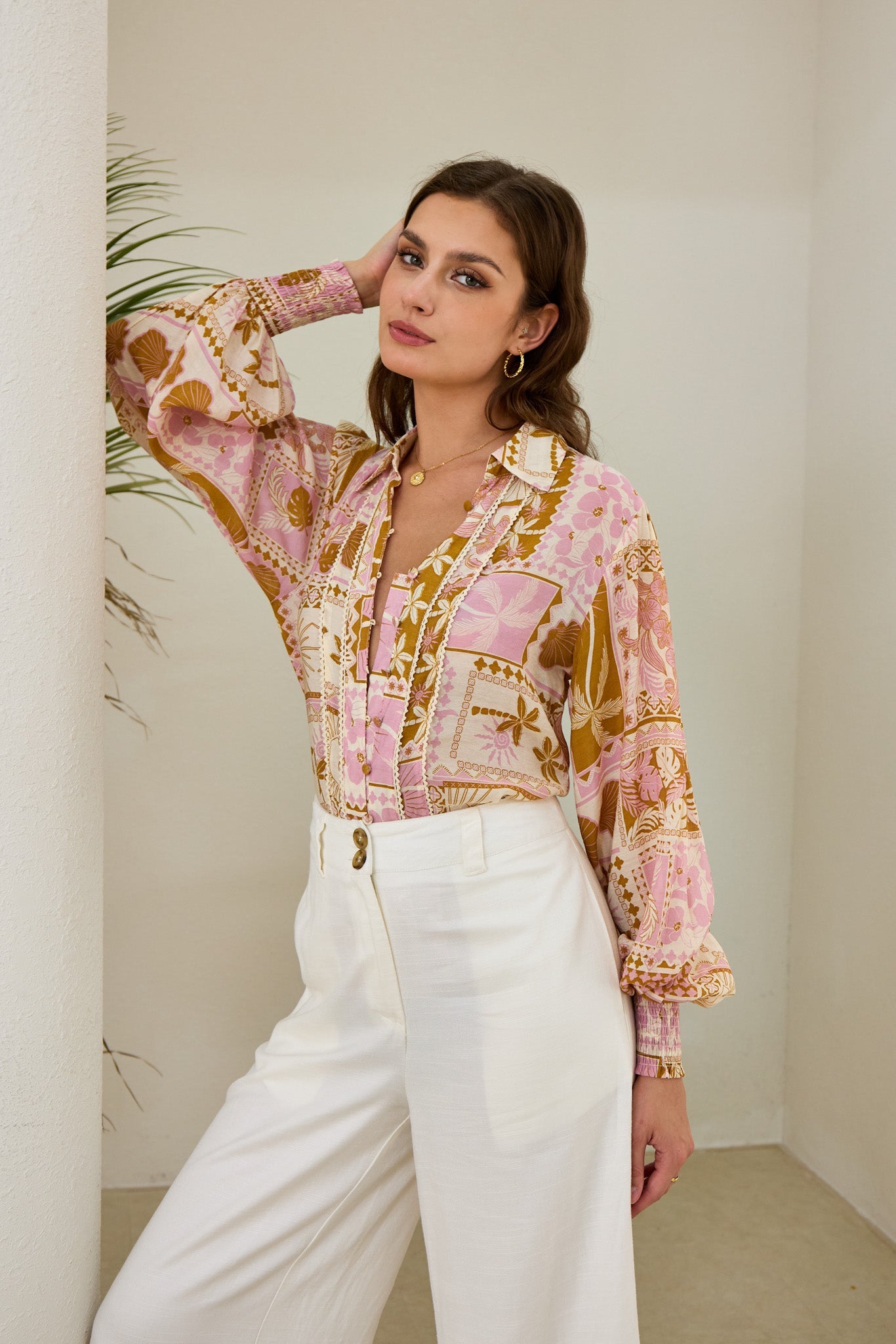 Helia Pink Abstract Shells Balloon Sleeve Blouse Helia Pink Abstract Shells Balloon Sleeve Blouse