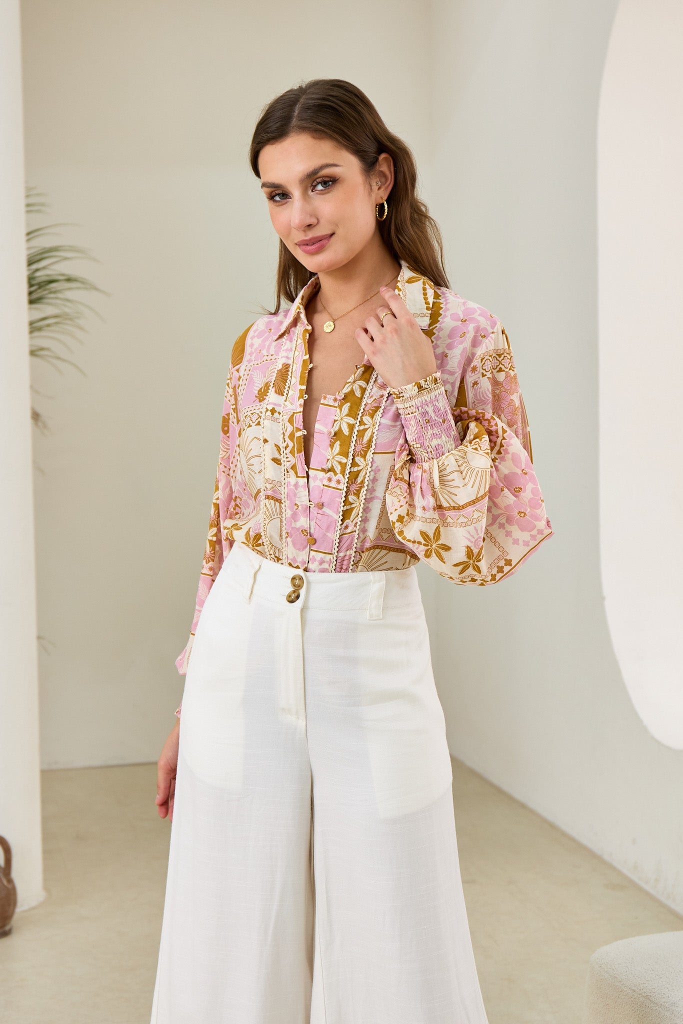 Helia Pink Abstract Shells Balloon Sleeve Blouse Helia Pink Abstract Shells Balloon Sleeve Blouse